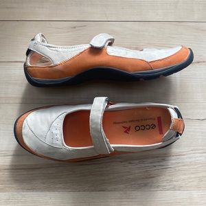 ECCO Womens Velcro sneakers. Cream and Orange size 9/9.5. Used but lots of life